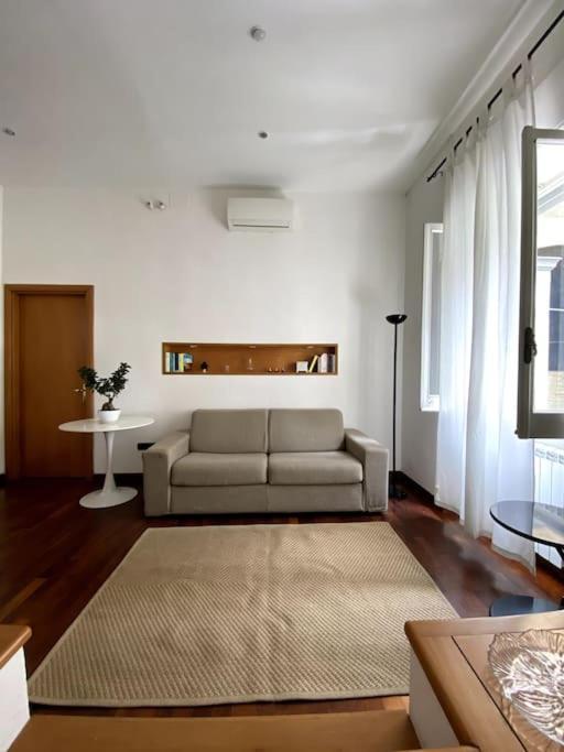 Seafront House Naples